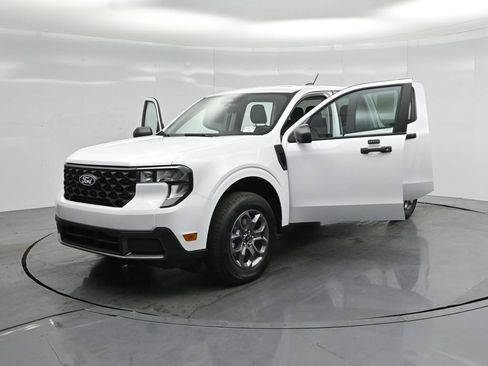 New 2026 Ford Maverick XLT FWD image 26