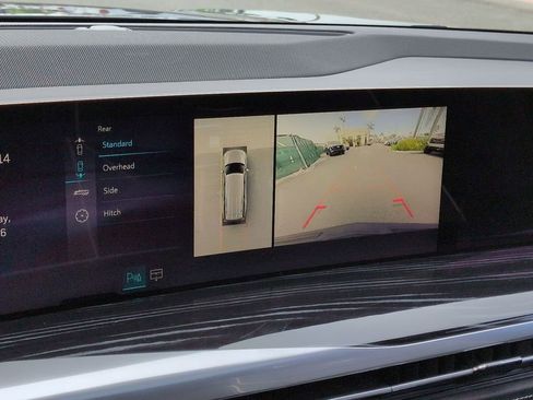 Certified 2025 Cadillac Escalade ESV Sport w/ LPO, Floor Liner Package AWD/4WD image 22