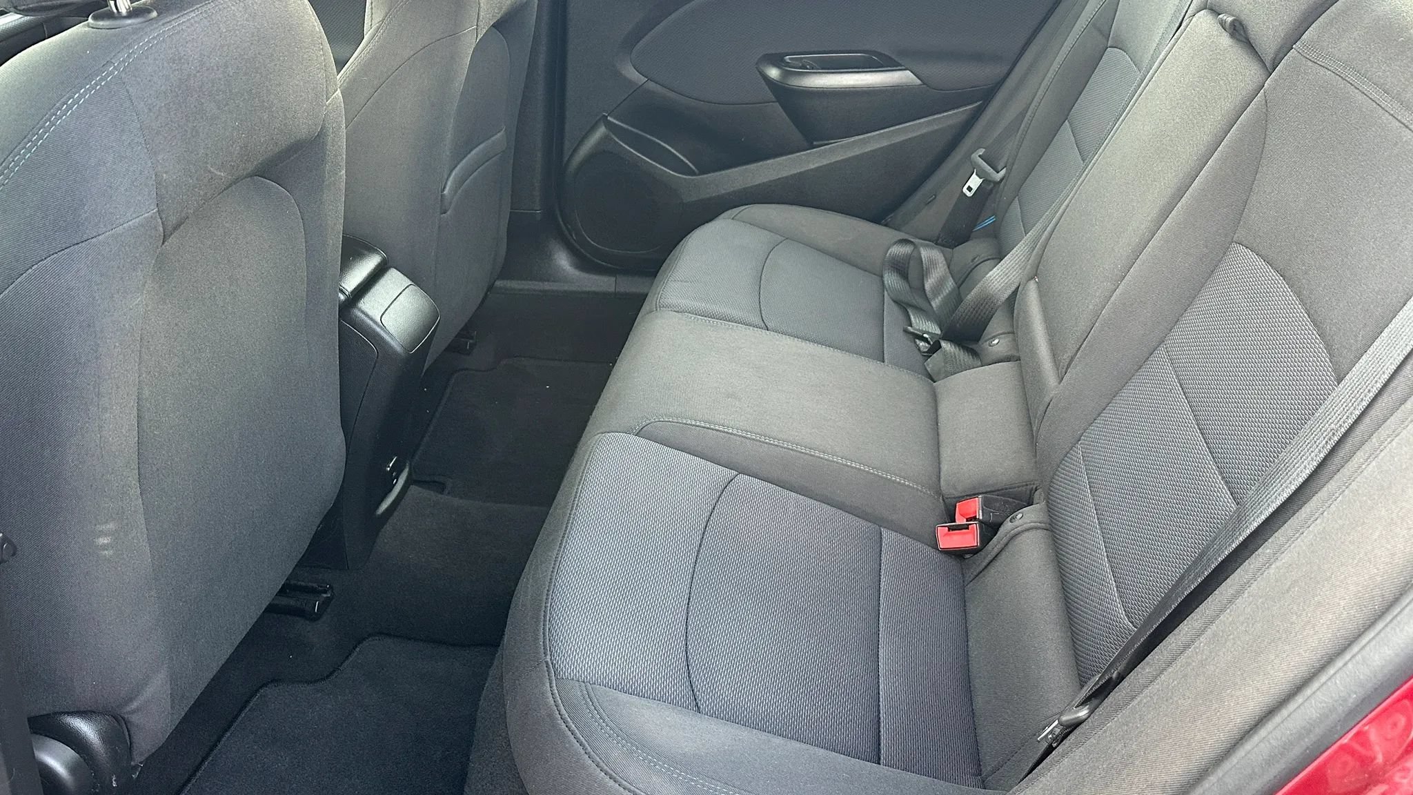 Used 2018 Chevrolet Cruze LT FWD image 10