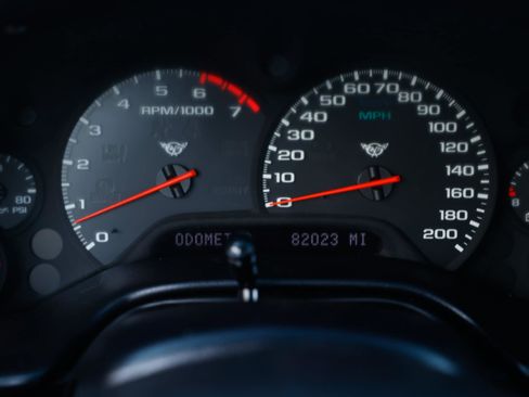 Used 2000 Chevrolet Corvette Coupe image 47