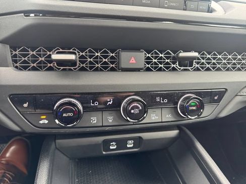 Used 2025 Honda Accord SE image 19
