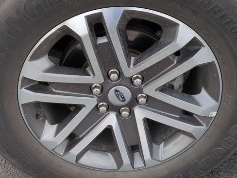 Used 2021 Ford F150 XL w/ STX Appearance Package RWD image 13