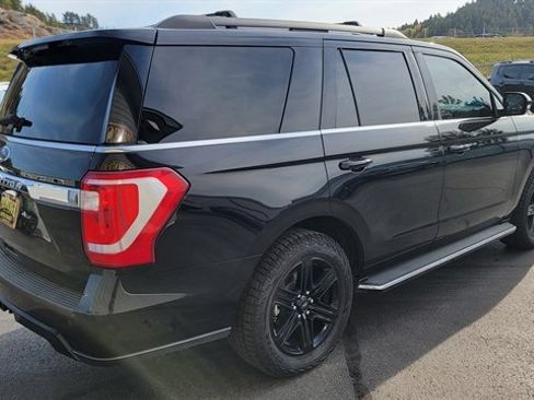 Used 2020 Ford Expedition XLT w/ Equipment Group 202A image 4