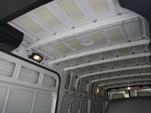 Used 2025 Mercedes-Benz Sprinter 2500 image 31