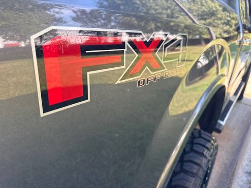 Used 2016 Ford F150 Lariat AWD/4WD image 7