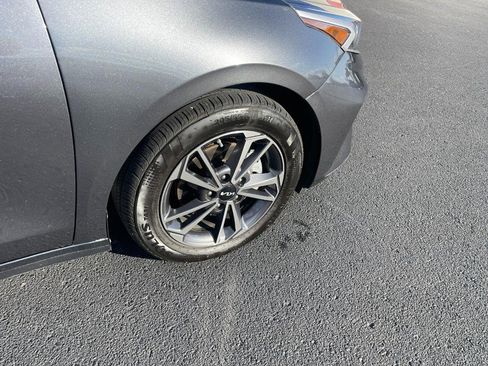 Used 2024 Kia Forte LXS w/ LXS Technology Package image 7