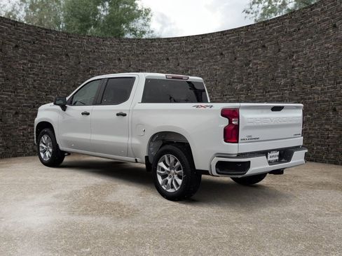 Used 2022 Chevrolet Silverado 1500 Custom image 5