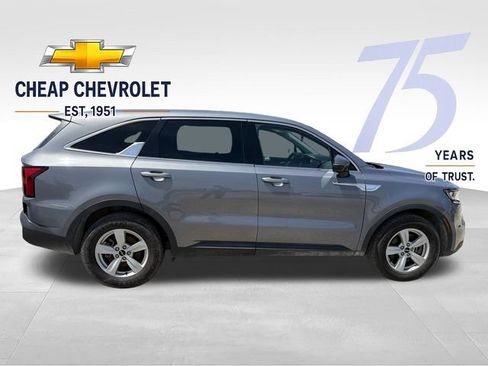 Used 2022 Kia Sorento LX FWD image 6