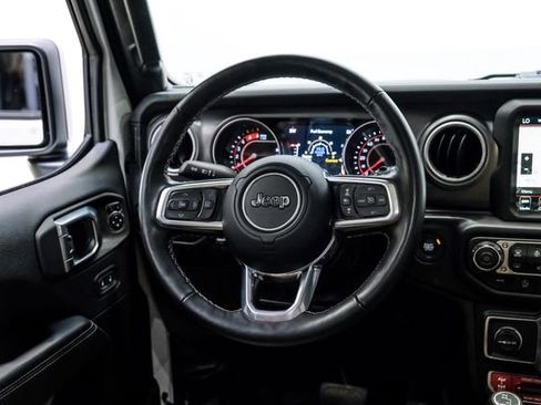 Used 2022 Jeep Wrangler Unlimited Rubicon AWD/4WD image 45