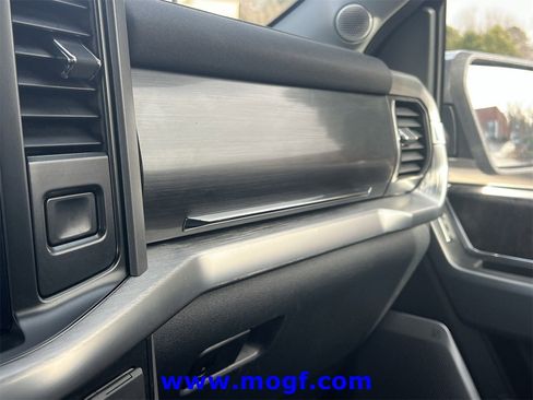 Certified 2022 Ford F150 Lariat w/ Equipment Group 502A High image 14