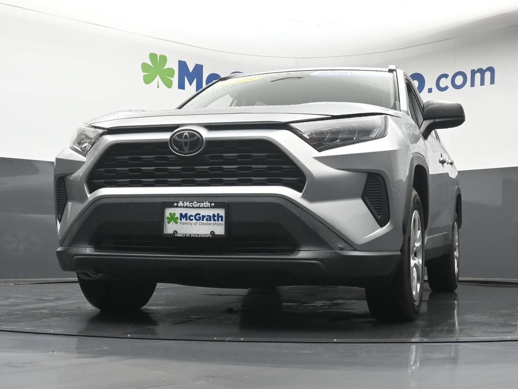 Used 2020 Toyota RAV4 LE FWD image 7