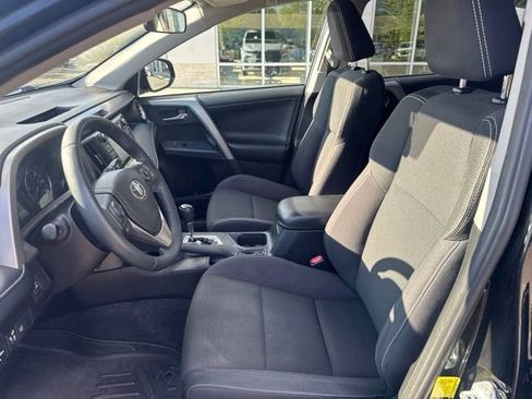 Used 2018 Toyota RAV4 XLE w/ Plus Extra Value Package AWD/4WD image 12