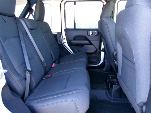 New 2025 Jeep Wrangler Unlimited Sahara image 17