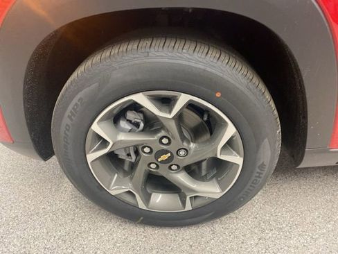 New 2026 Chevrolet Trax LT w/ Driver Confidence Package image 10