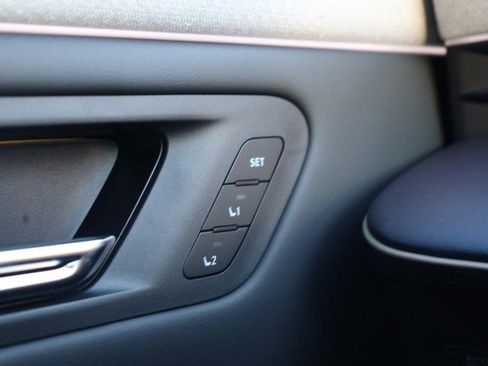 New 2026 Nissan Leaf Platinum+ w/ Cargo Package (Platinum+) image 21