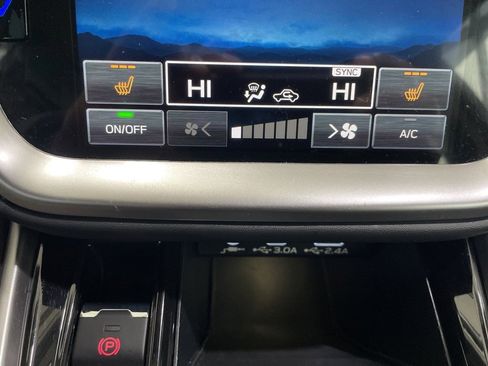 Used 2023 Subaru Outback Premium image 22