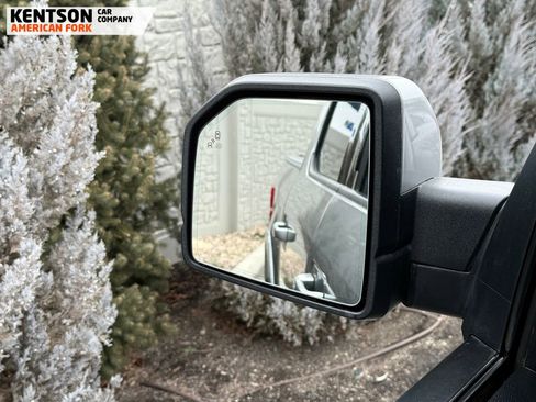 Used 2020 Ford F150 Lariat image 29