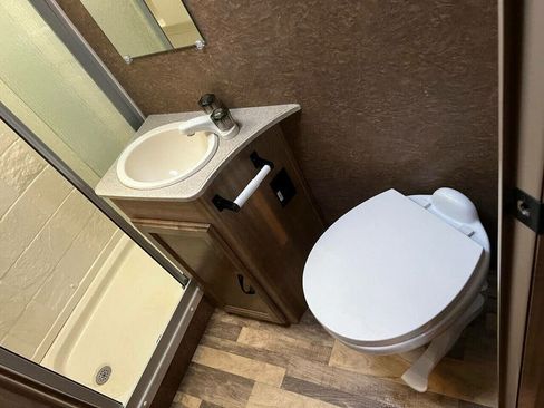 Used 2014 Ford E-350 and Econoline 350 Super Duty image 13