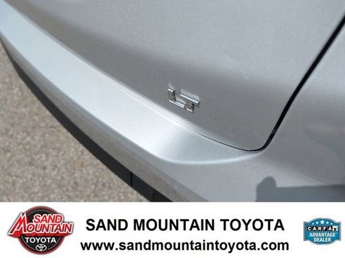 Used 2019 Chevrolet Equinox LT FWD image 5