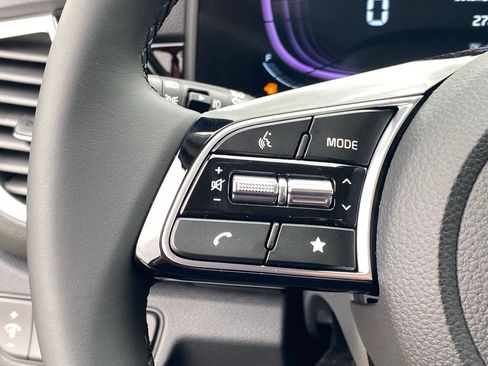 New 2026 Kia Seltos S FWD image 14