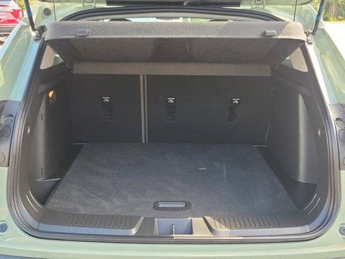 Used 2025 Chevrolet Trax ACTIV w/ Driver Confidence Package image 8