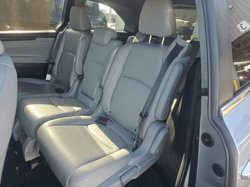 Used 2019 Honda Odyssey EX-L image 8