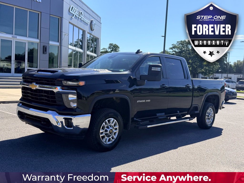 Used 2025 Chevrolet Silverado 2500 LT w/ Convenience Package AWD/4WD image 2