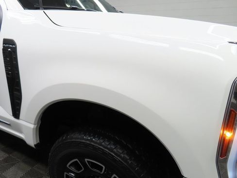 Used 2025 Ford F250 Platinum image 40