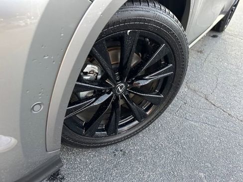 Used 2025 Lexus NX 450h+ F Sport image 10