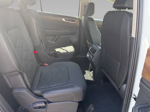 New 2026 Volkswagen Atlas SE image 13