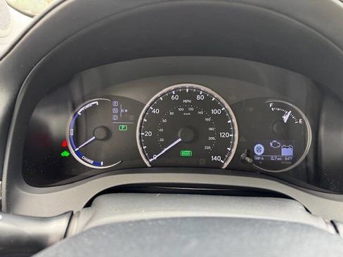 Used 2013 Lexus CT 200h image 39