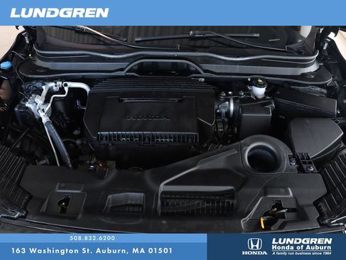 Used 2025 Honda Pilot TrailSport image 38