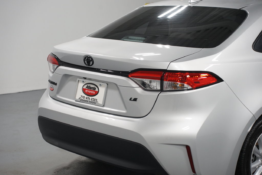 Used 2026 Toyota Corolla LE w/ LE Premium Package FWD image 9