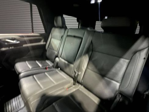 Used 2022 Chevrolet Tahoe LT w/ Luxury Package AWD/4WD image 21