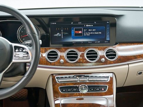 Used 2019 Mercedes-Benz E 450 4MATIC Wagon image 34