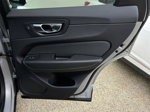 Certified 2022 Volvo XC60 B6 R-Design w/ Advanced Package image 18