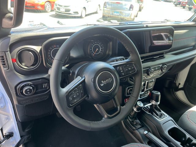 Used 2026 Jeep Gladiator Rubicon AWD/4WD image 16