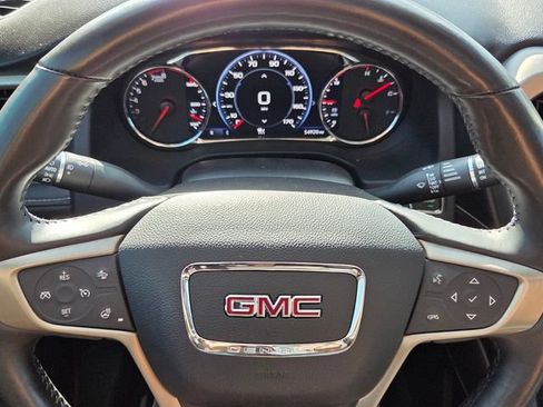 Used 2021 GMC Acadia Denali w/ Denali Technology Package FWD image 18