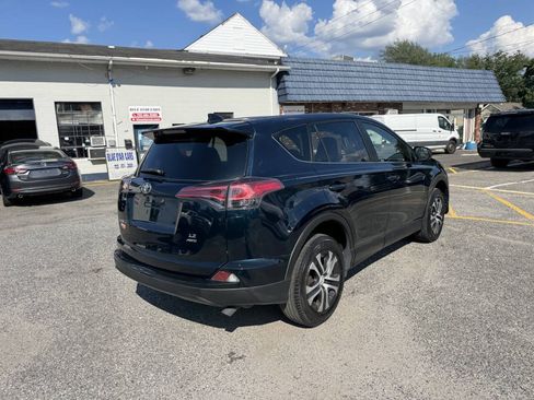 Used 2018 Toyota RAV4 LE w/ All Weather Liner Package AWD/4WD image 9
