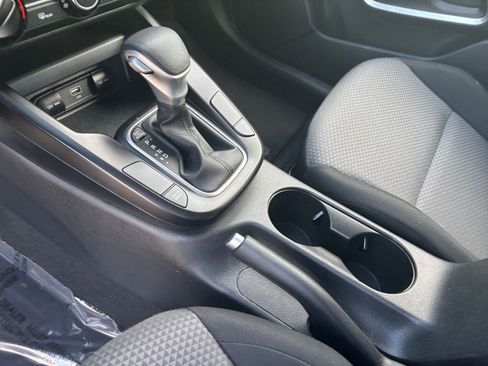 Used 2025 Kia Soul LX w/ LX Technology Package FWD image 36