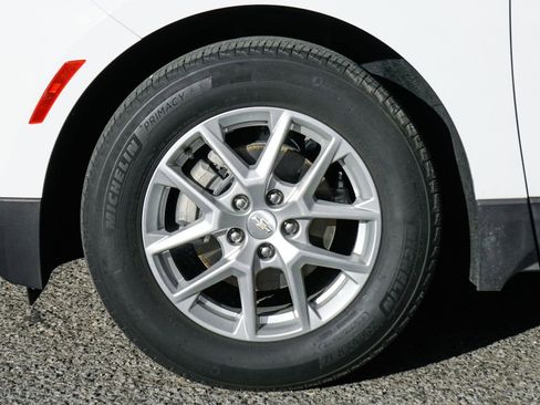 Used 2022 Chevrolet Equinox LS w/ LS Convenience Package FWD image 38