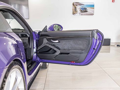 Used 2016 Porsche 911 GT3 RS image 34