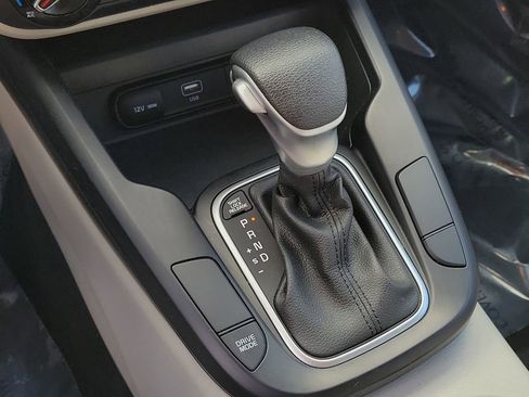 Used 2024 Kia Soul LX image 23