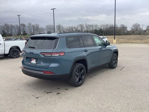 New 2026 Jeep Grand Cherokee L Limited w/ Limited Altitude Package image 7