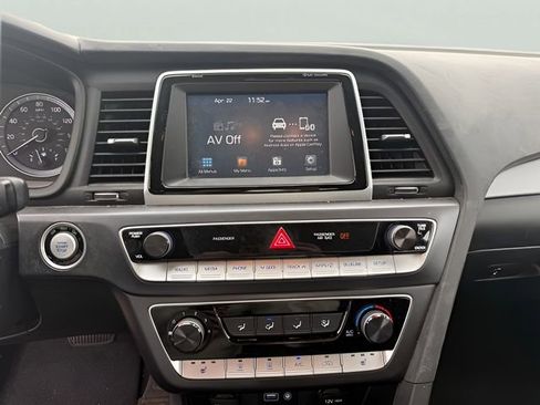 Used 2018 Hyundai Sonata SEL FWD image 15