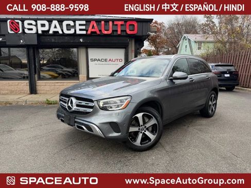 Used 2021 Mercedes-Benz GLC 300 4MATIC image 1