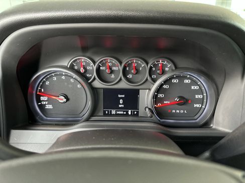 Used 2023 Chevrolet Silverado 1500 Custom Trail Boss w/ LPO, Dark Essentials Package AWD/4WD image 11