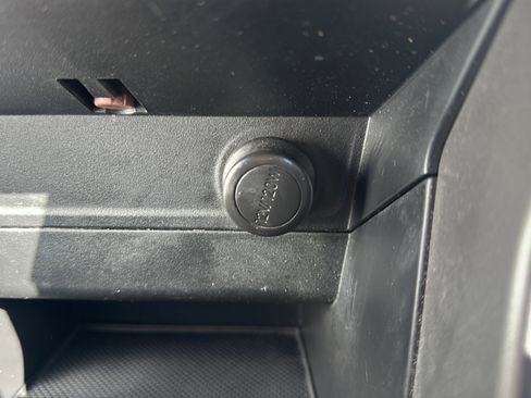 Used 2014 Subaru Forester 2.5i image 33