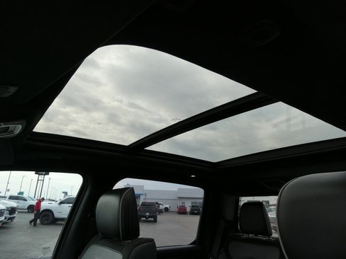 Used 2023 RAM 1500 Laramie image 31