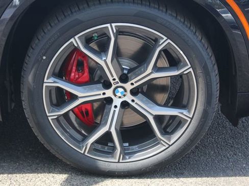 New 2026 BMW X5 xDrive50e w/ Executive Package image 11